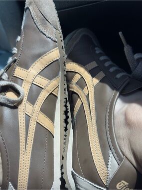 Onitsuka Tiger by Asics Men's Brown with Tan Stripe Sneakers